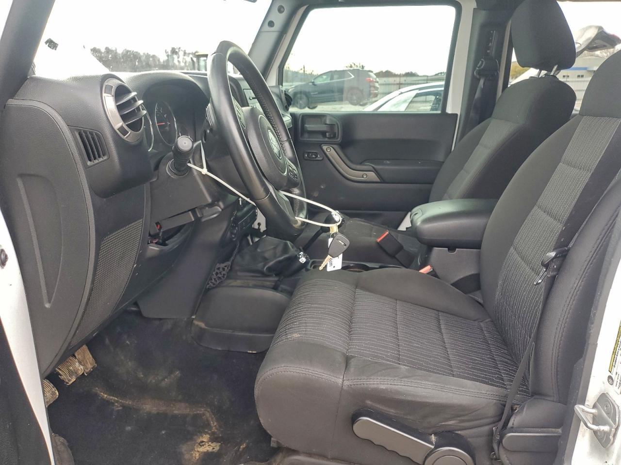 2012 Jeep Wrangler Unlimited Sport VIN: 1C4BJWDG1CL146975 Lot: 94258215