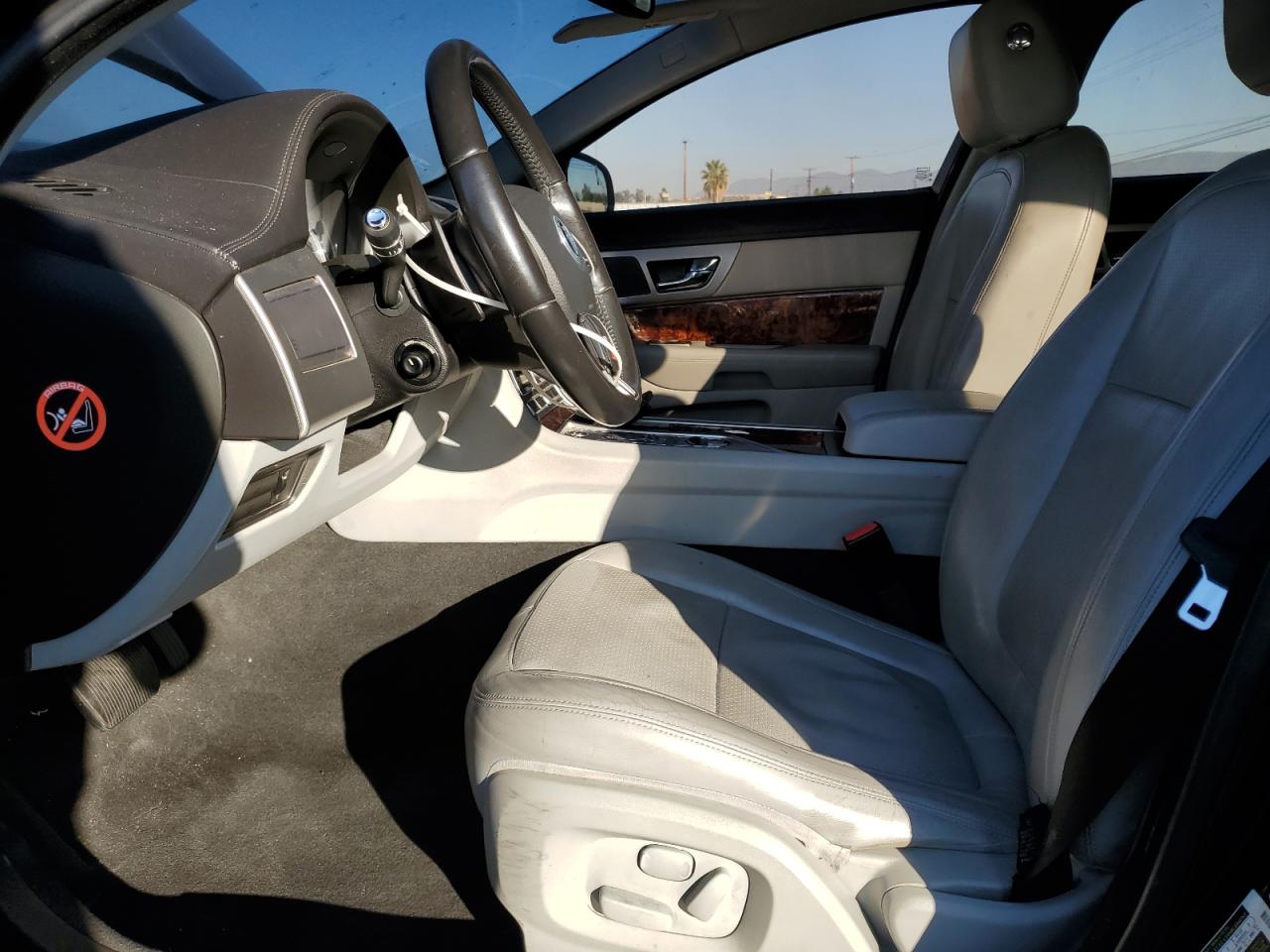 2010 Jaguar Xf Premium VIN: SAJWA0GBXALR63715 Lot: 82740195