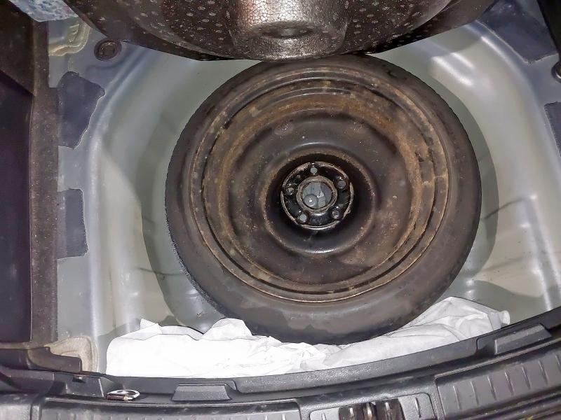 2016 TOYOTA AURIS BUSI