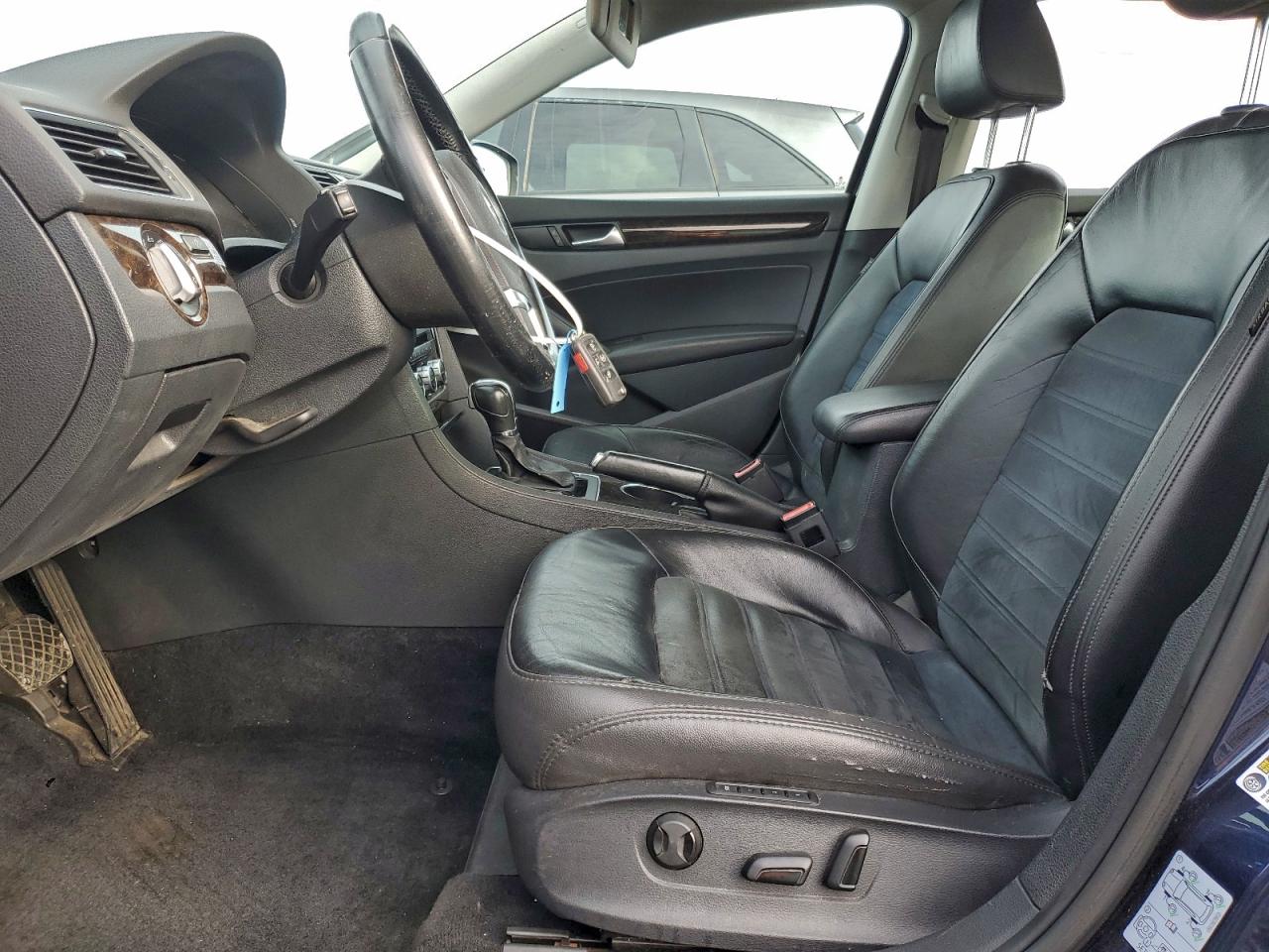 2014 Volkswagen Passat Sel VIN: 1VWCN7A32EC019376 Lot: 94078775