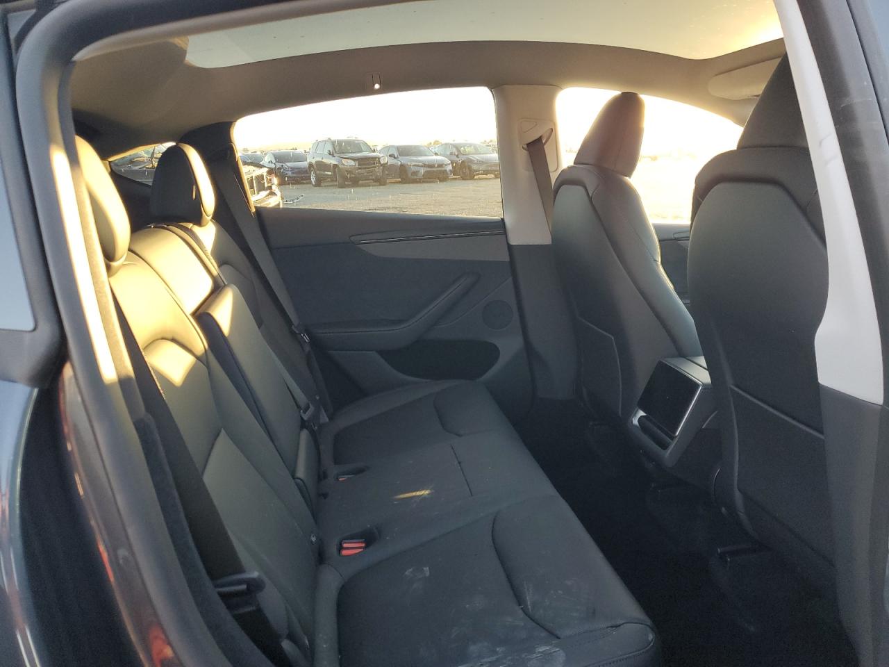 2026 Tesla Model Y VIN: 7SAYGDEE8TA584454 Lot: 93414495