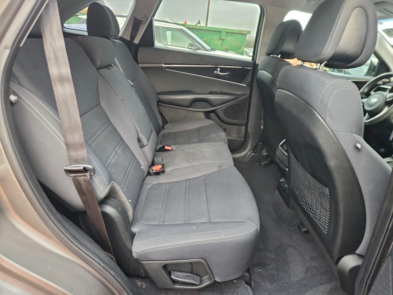 2016 Kia Sorento Lx VIN: 5XYPGDA34GG098111 Lot: 93692015