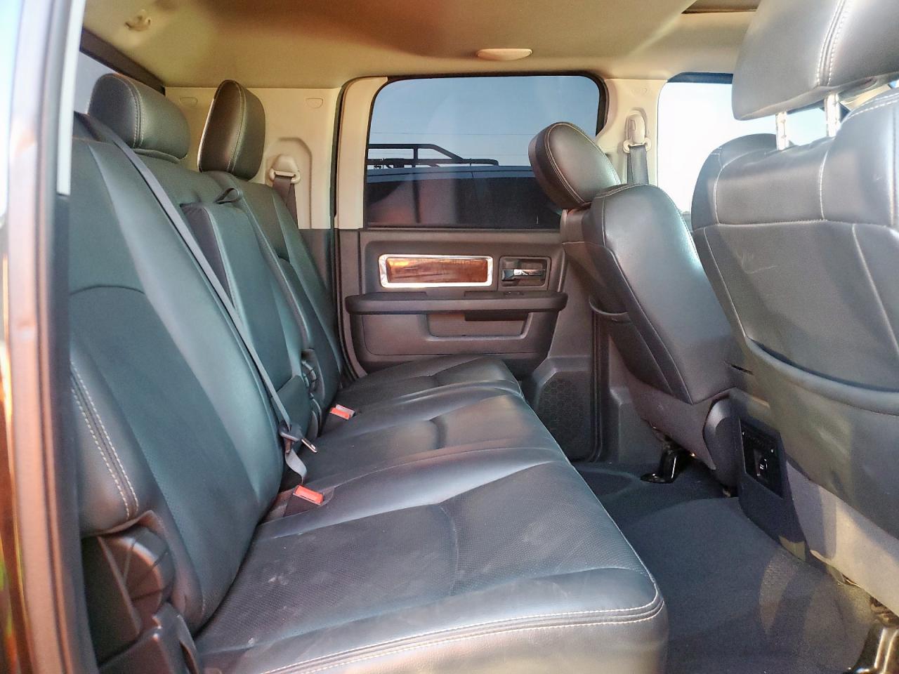 2010 Dodge Ram 2500 VIN: 3D7UT2HL1AG144050 Lot: 92956155