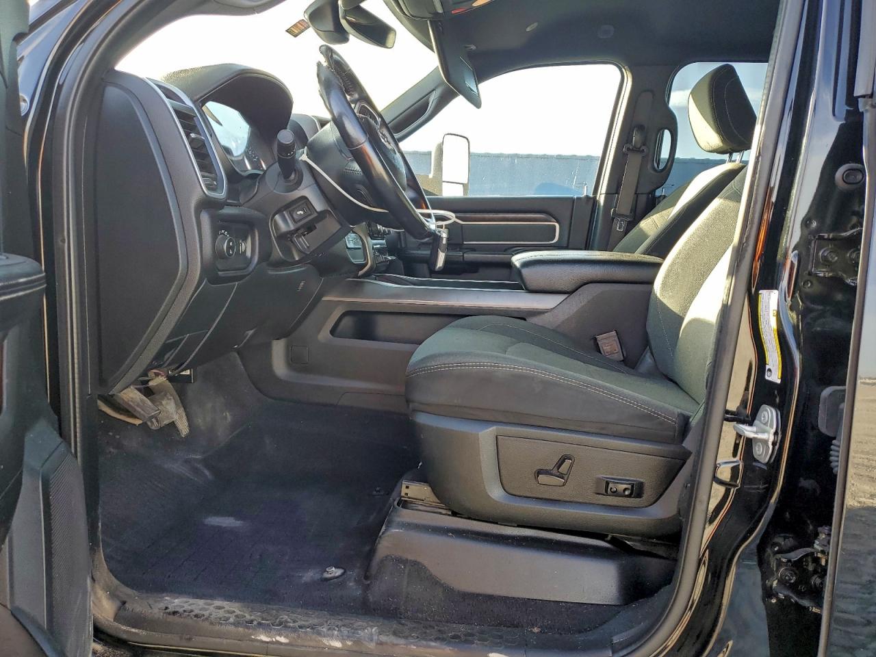 2022 Ram 2500 Big Horn/Lone Star VIN: 3C6UR5DL3NG111581 Lot: 94678395