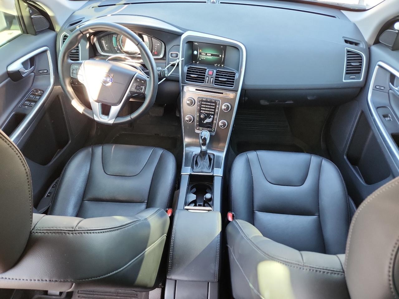 2016 Volvo Xc60 T5 Premier VIN: YV4612RK1G2810062 Lot: 92846745