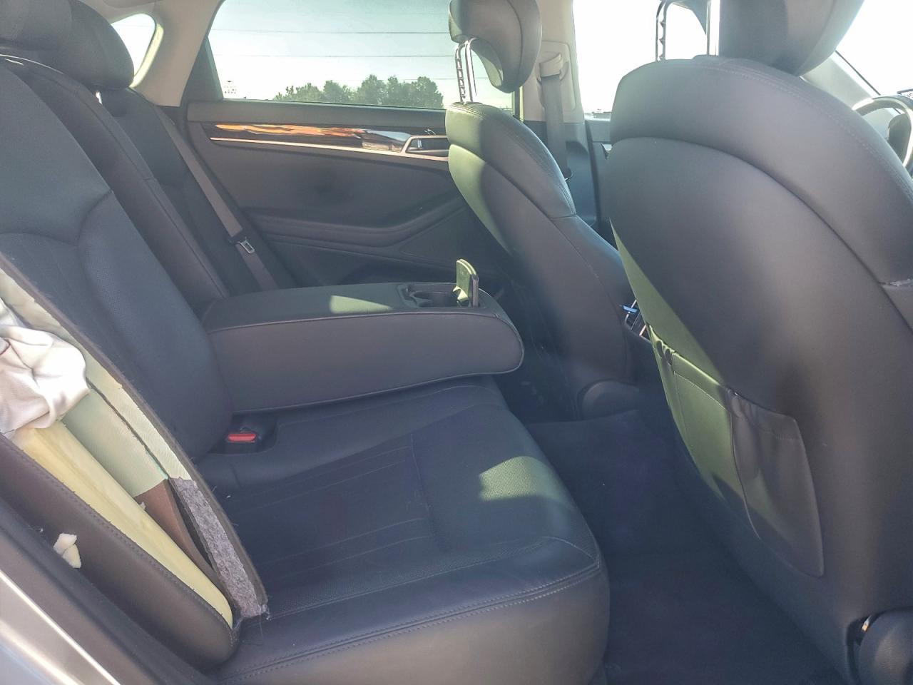 2017 Genesis G80 Base VIN: KMHGN4JE0HU170554 Lot: 94676995