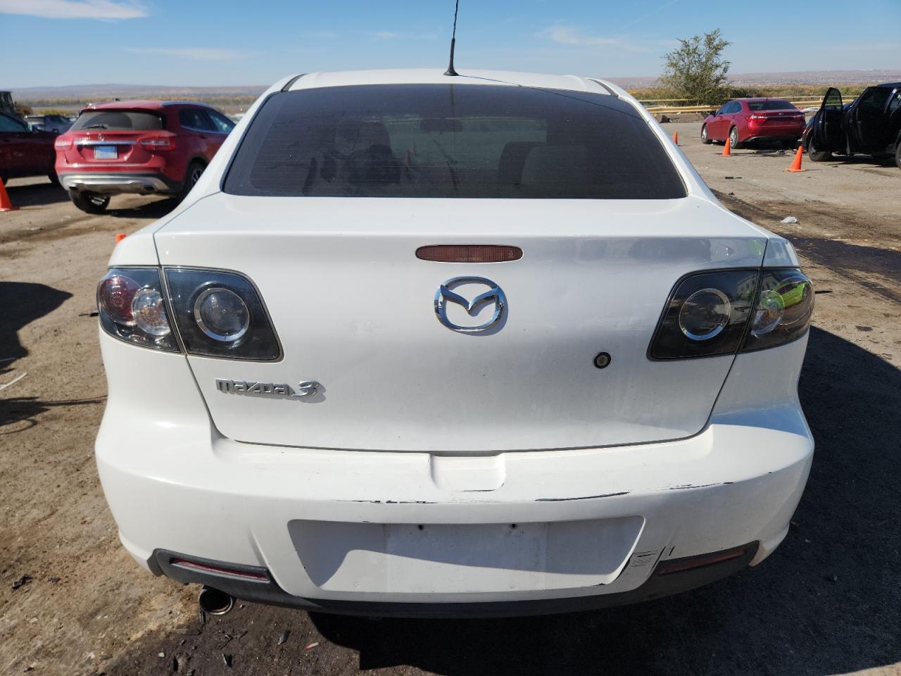 2008 Mazda 3 I VIN: JM1BK12F581851811 Lot: 91721405