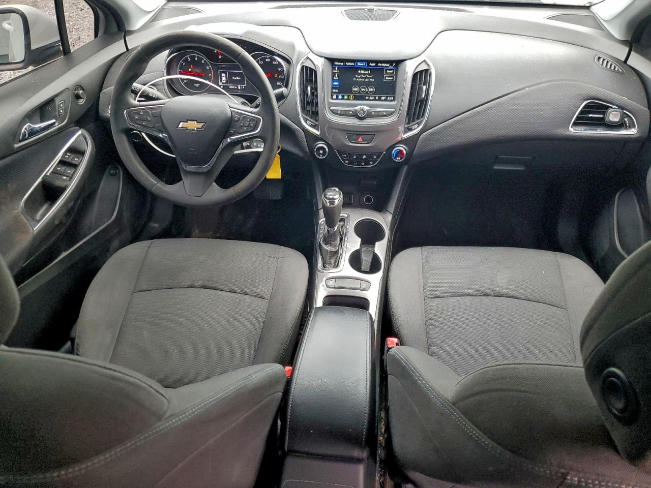 2019 Chevrolet Cruze Lt VIN: 1G1BE5SM1K7121579 Lot: 94332945