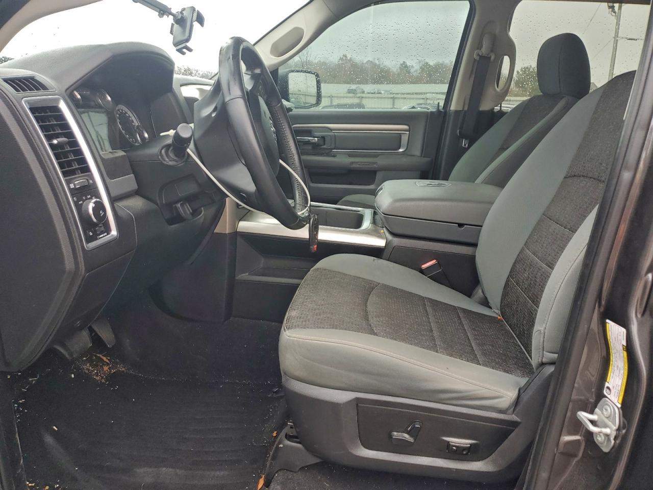 2018 Ram 1500 Slt VIN: 3C6RR7LT9JG230300 Lot: 93619645