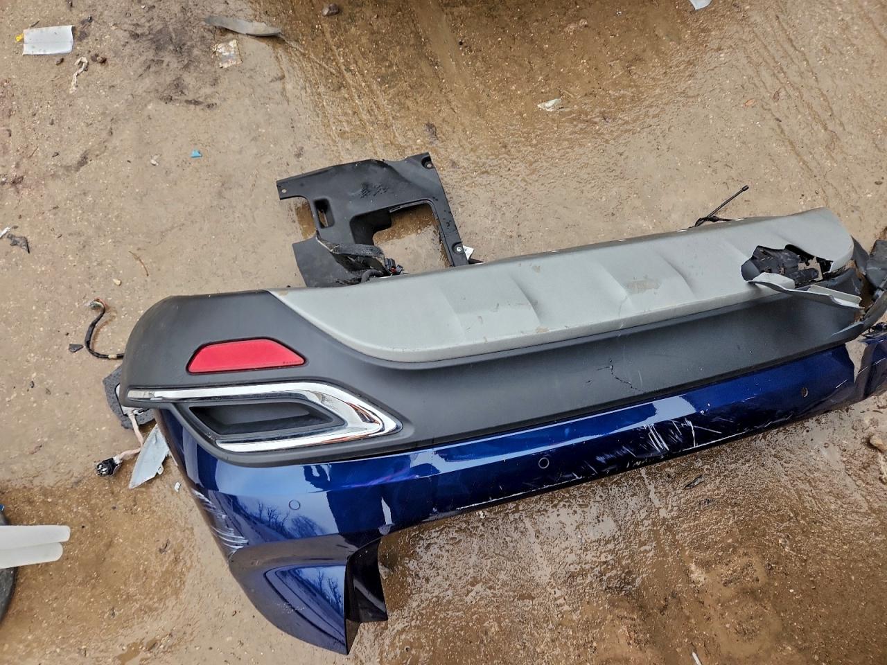 2023 Buick Envision Preferred VIN: LRBAZLR44PD071575 Lot: 94590375