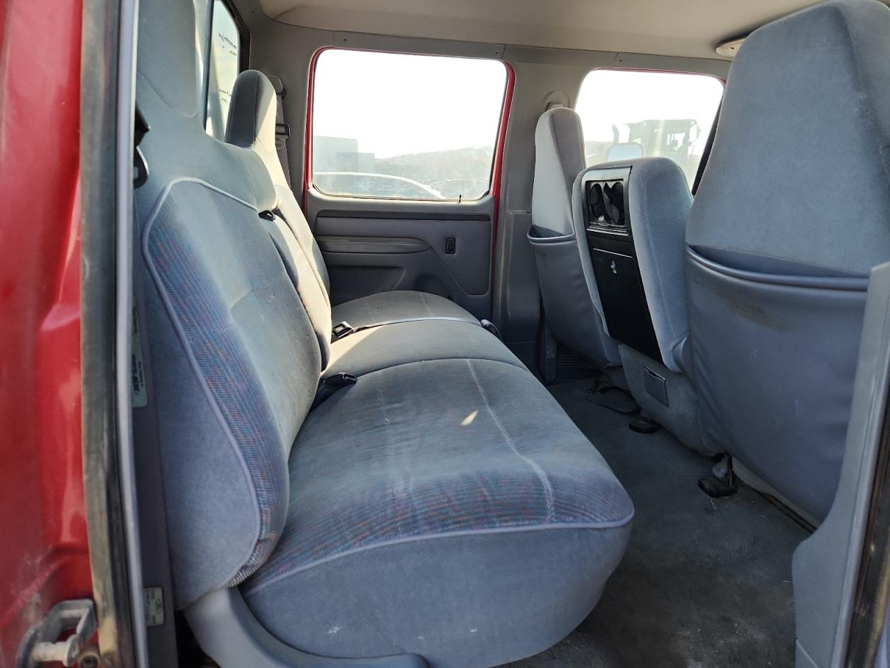 1996 Ford F350 VIN: 1FTJW35F3TEA26164 Lot: 90532335