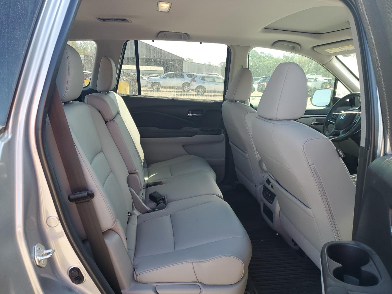 2022 Honda Pilot Se VIN: 5FNYF5H23NB031174 Lot: 92202685