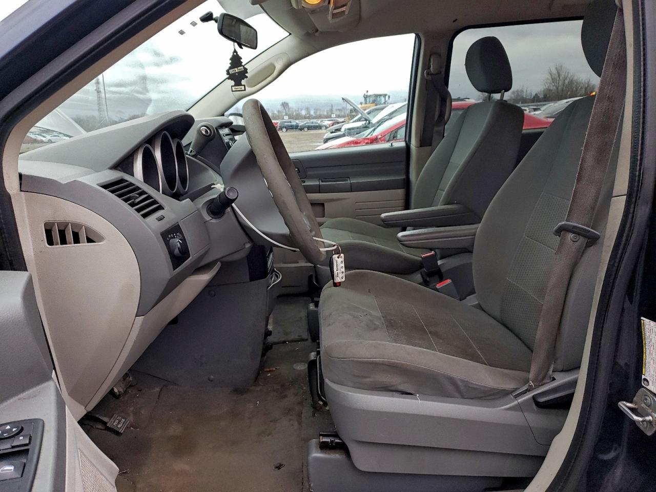 2008 Dodge Grand Caravan Se VIN: 2D8HN44H68R825071 Lot: 94680585