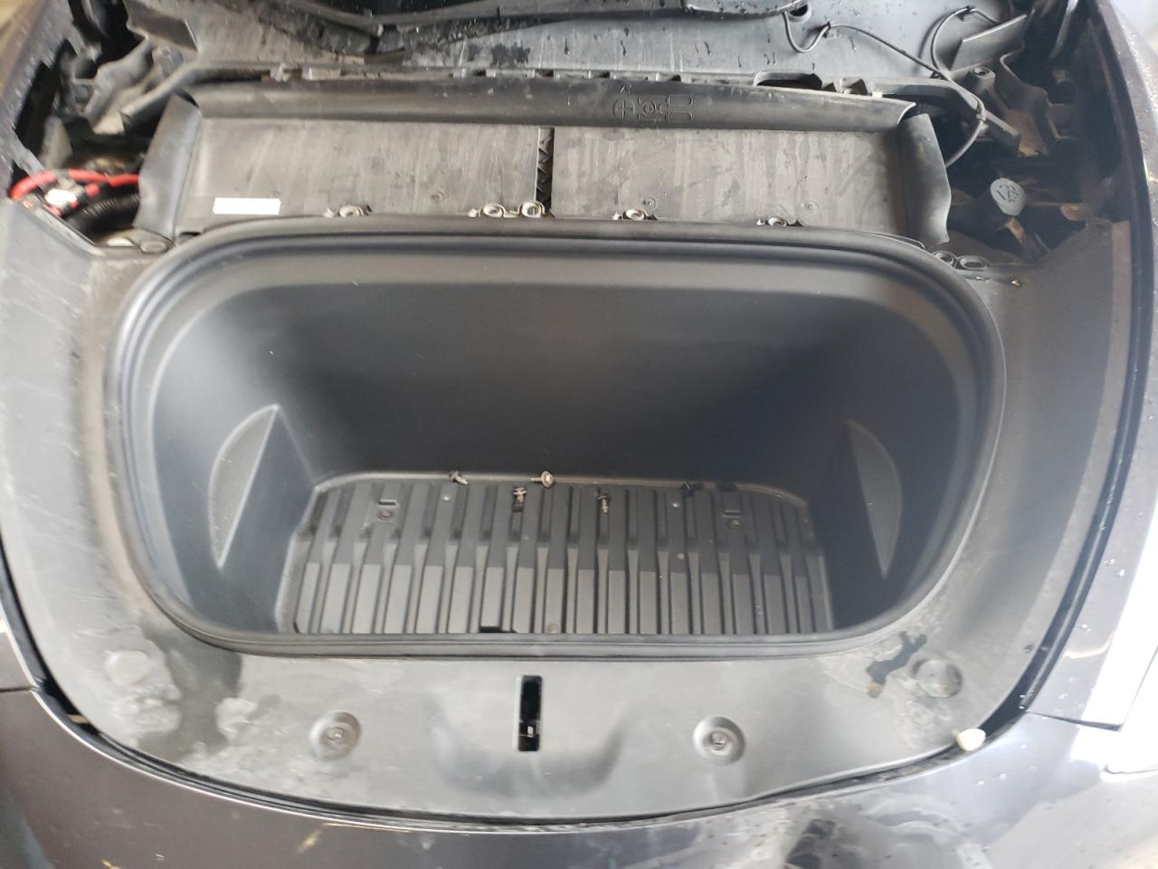 2021 Tesla Model Y VIN: 5YJYGDEE1MF073525 Lot: 92325595