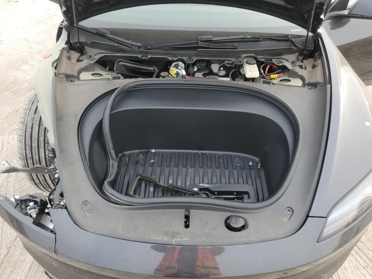 2025 Tesla Model 3 VIN: 5YJ3E1EA3SF884736 Lot: 93086085