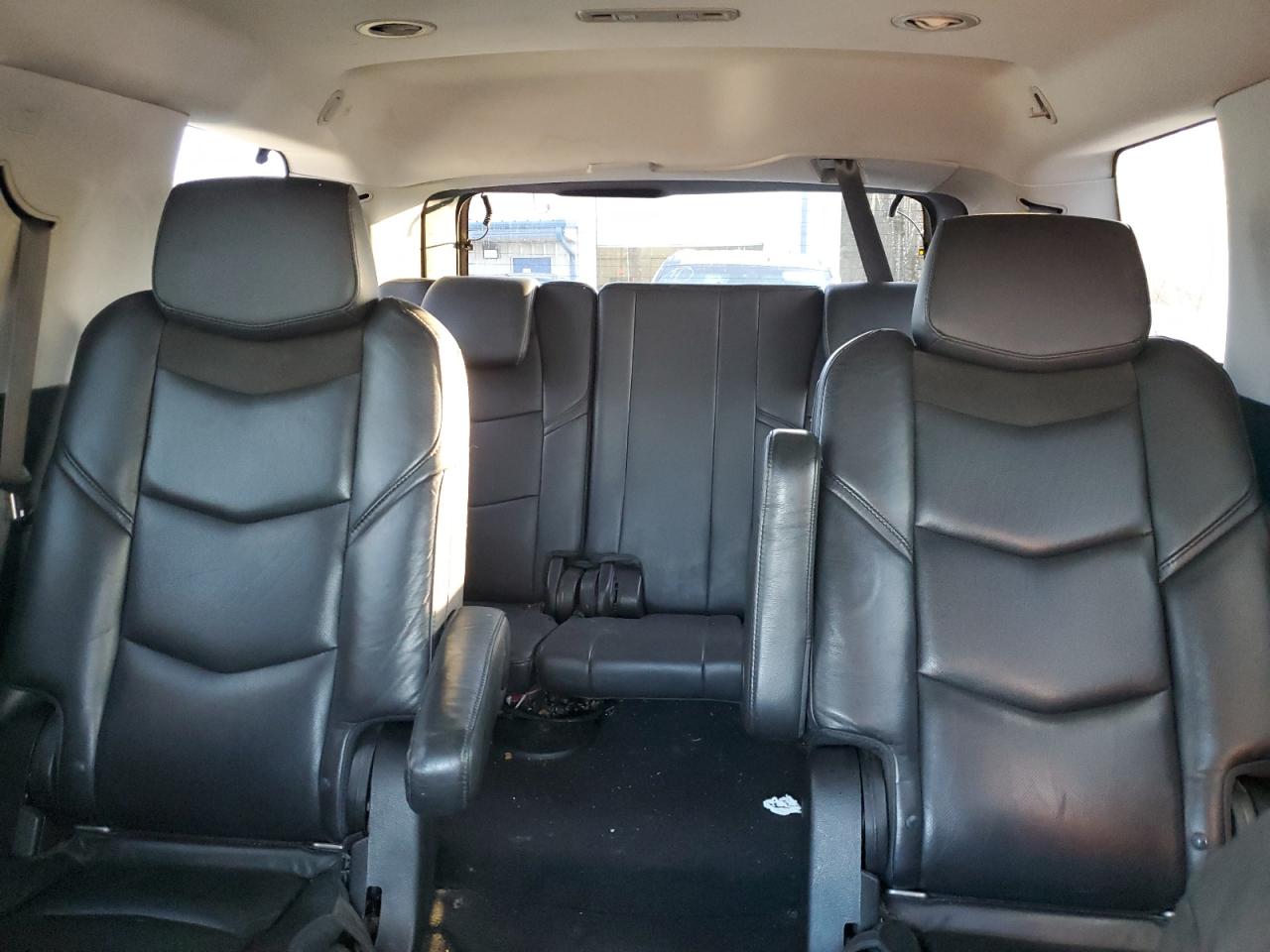 2018 Cadillac Escalade Luxury VIN: 1GYS4BKJ7JR303797 Lot: 91140905