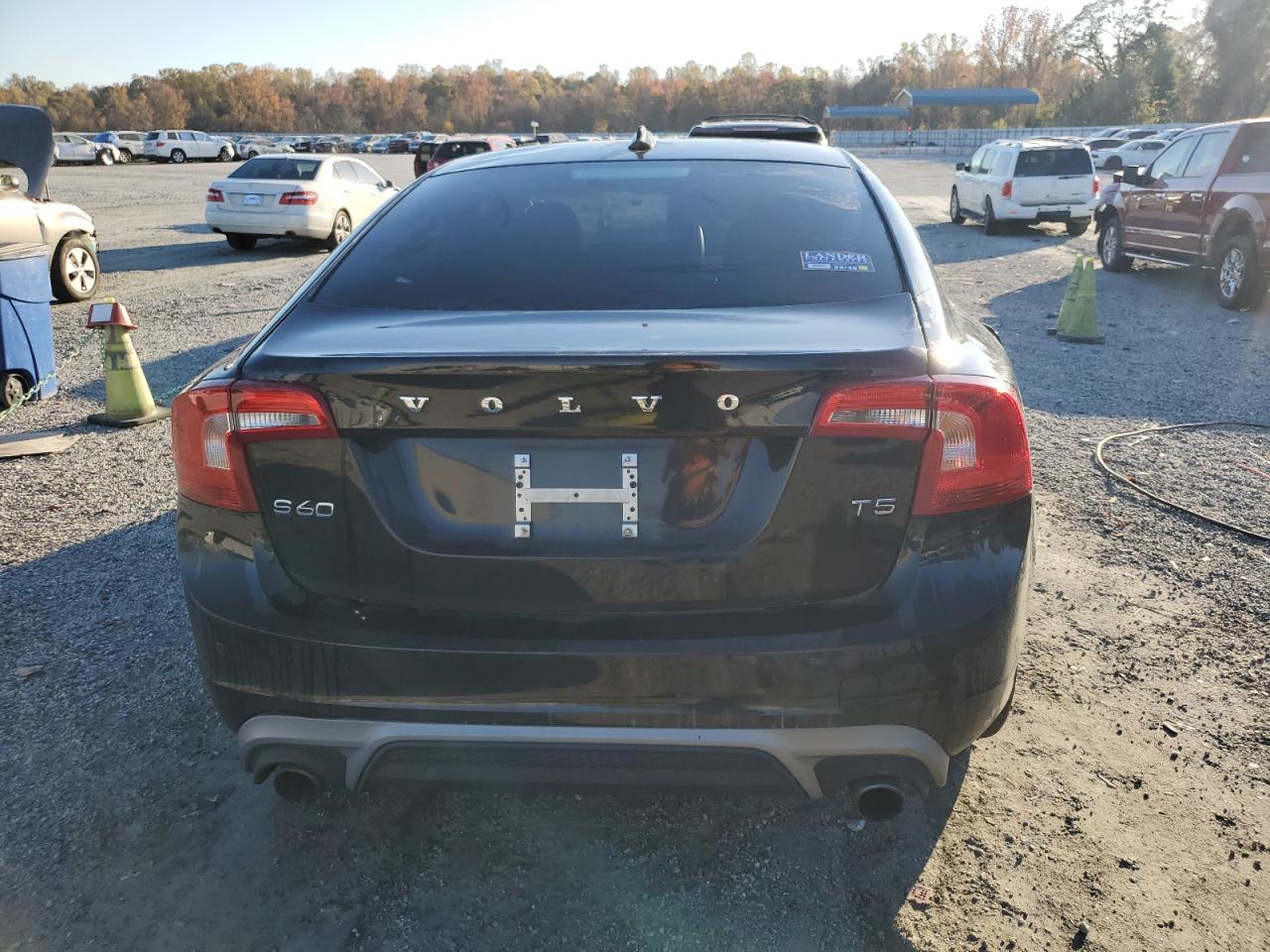 2018 Volvo S60 Dynamic VIN: YV126MFL6J2456164 Lot: 90929635