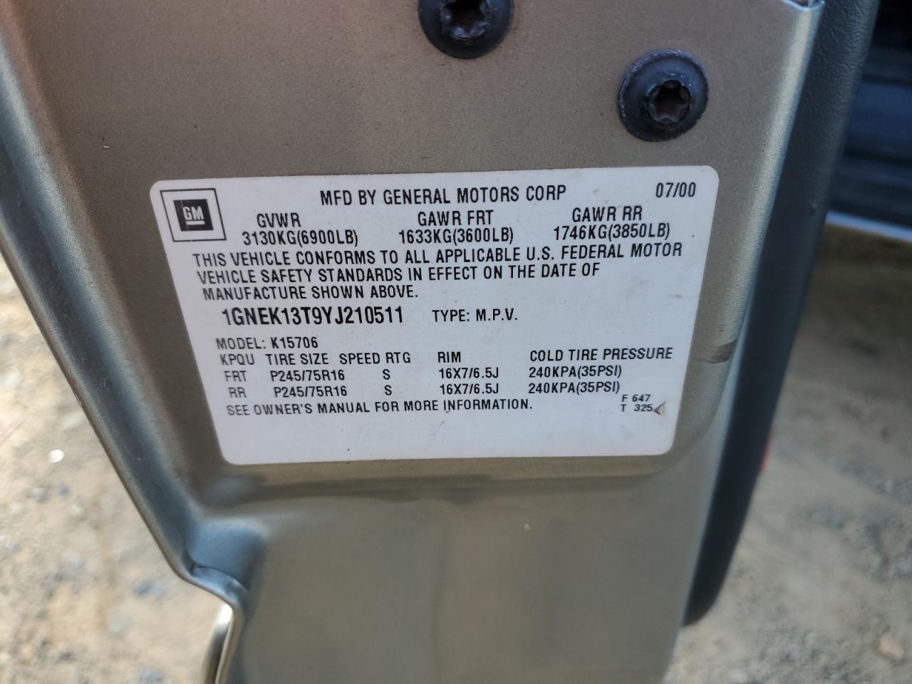 2000 Chevrolet Tahoe K1500 VIN: 1GNEK13T9YJ210511 Lot: 92241185