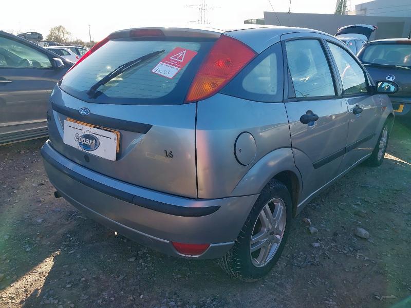 2004 FORD FOCUS ZETEC AUTO 