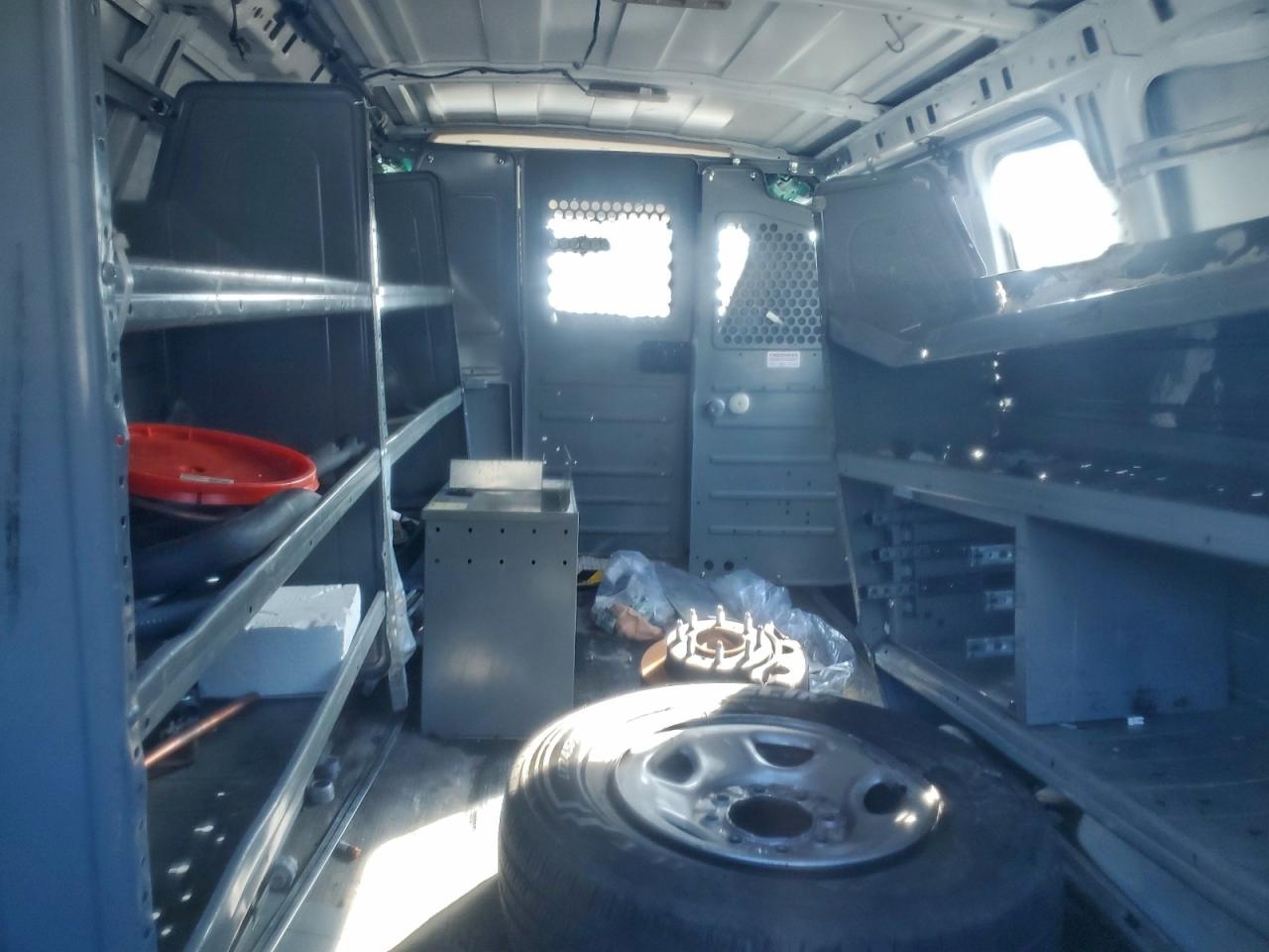 2017 Chevrolet Express G2500 VIN: 1GCWGAFG2H1120114 Lot: 93751595