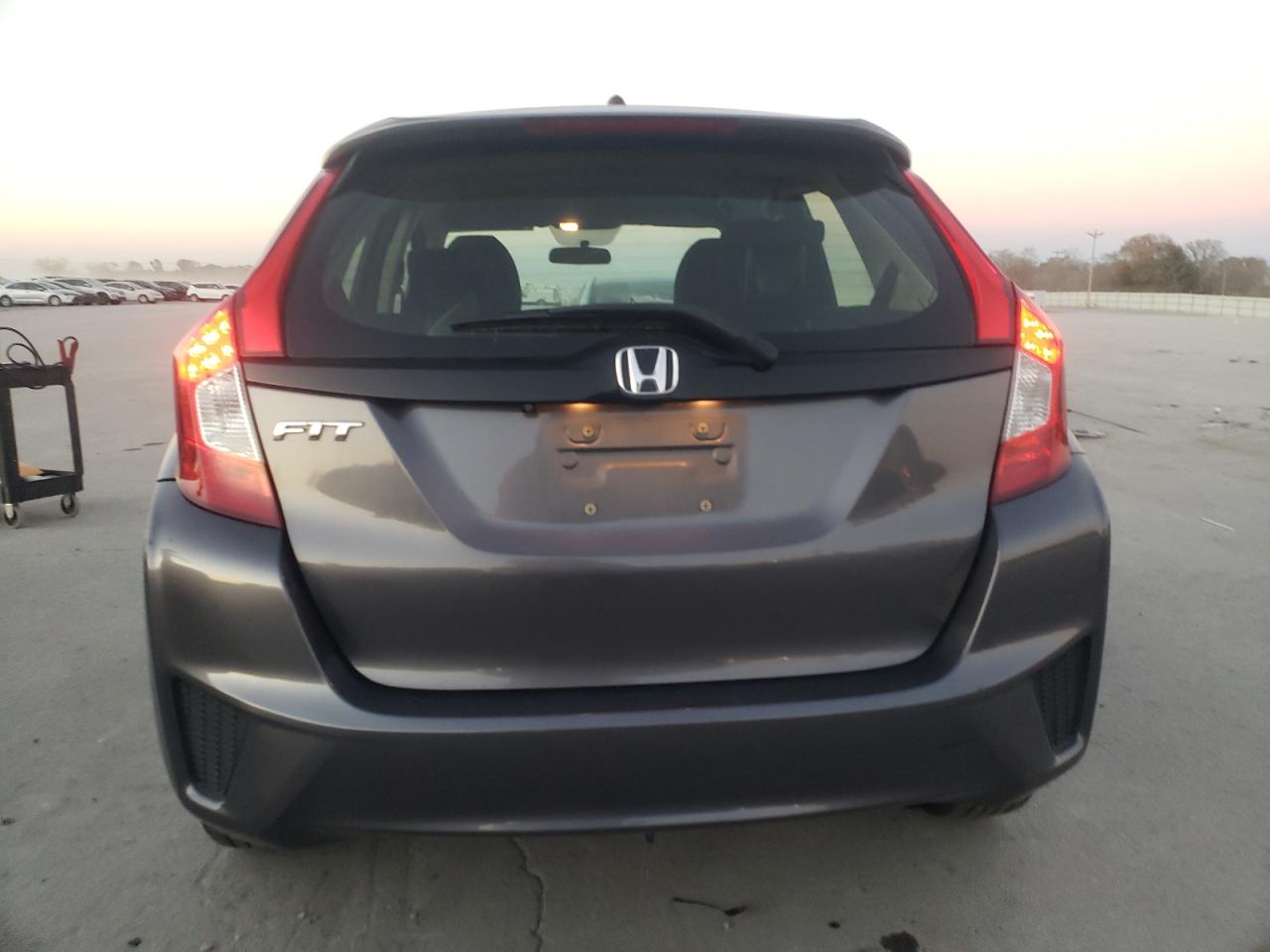 2017 Honda Fit Lx VIN: JHMGK5H51HS016230 Lot: 92022085