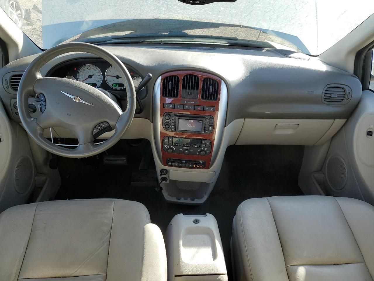 2005 Chrysler Town & Country Limited VIN: 2C8GP64L65R338600 Lot: 92476475