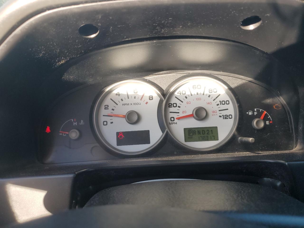 2005 Ford Escape Xls VIN: 1FMYU02Z15DA05657 Lot: 92916685