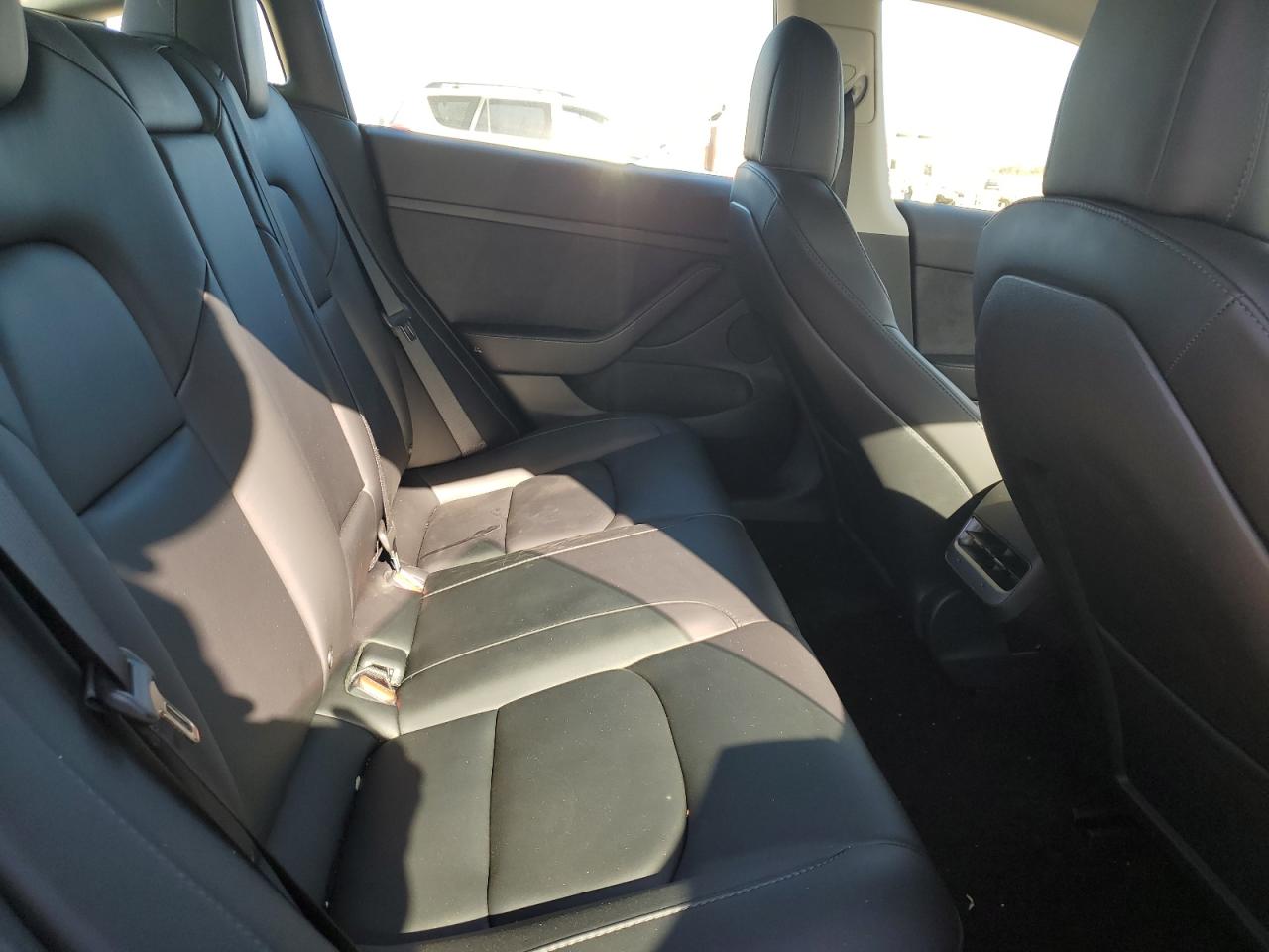 2022 Tesla Model 3 VIN: 5YJ3E1EB1NF275092 Lot: 91081635