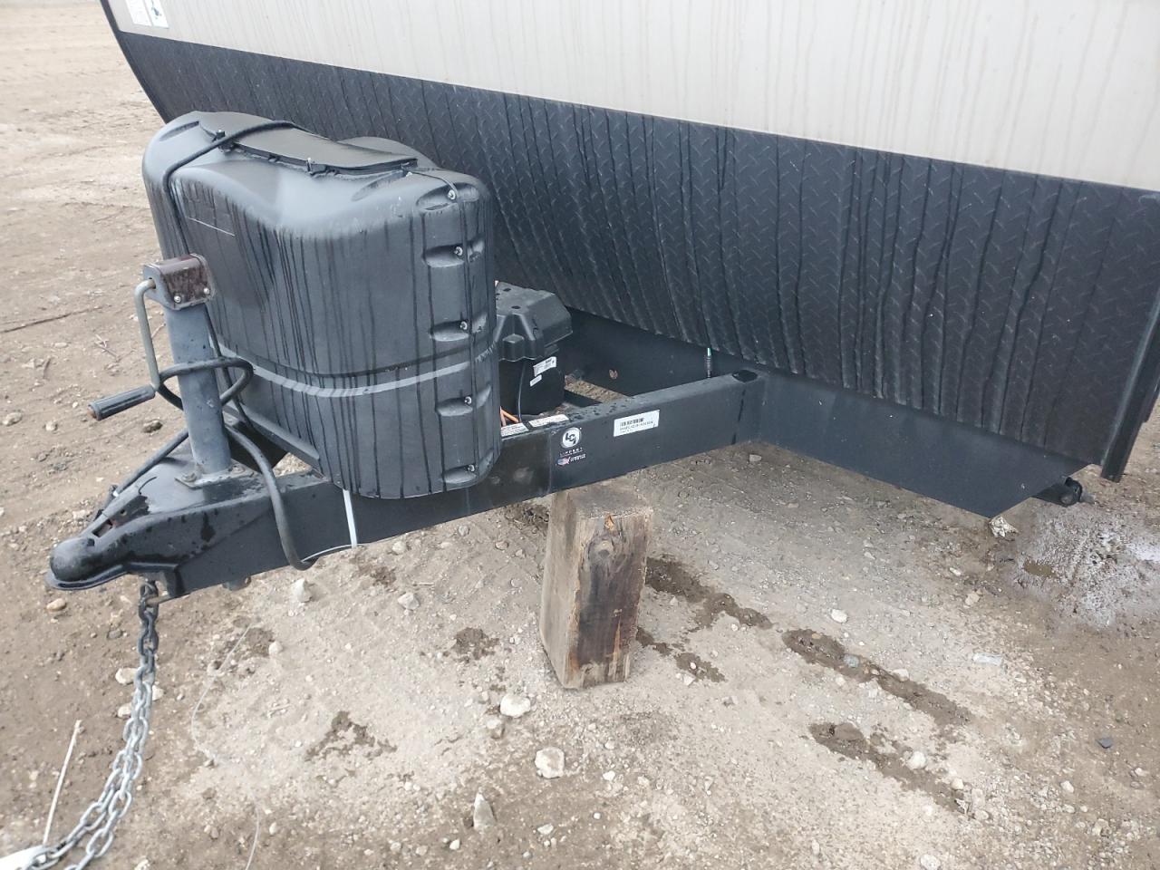 2017 Cherokee Grey Wolf VIN: 4X4TCKB28HK043560 Lot: 90568875