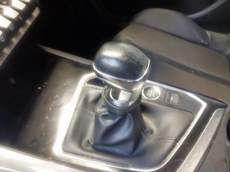 2022 PEUGEOT 5008 1.2 PURETECH ALLURE PREMIUM 5DR