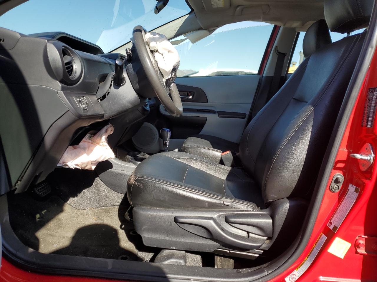 2013 Toyota Prius C VIN: JTDKDTB38D1037819 Lot: 92139425