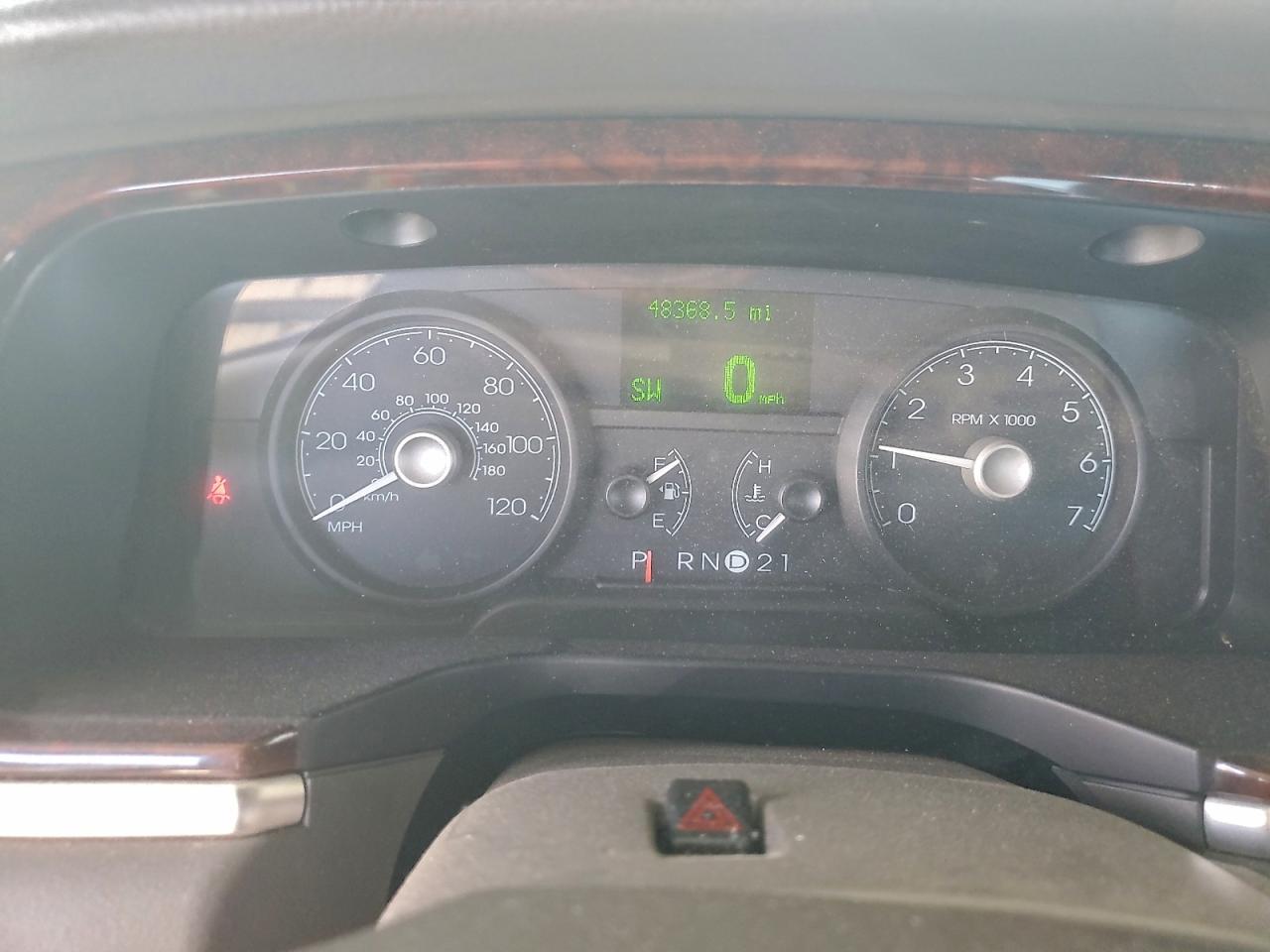 2007 Lincoln Town Car Signature Limited VIN: 1LNHM82V57Y639691 Lot: 94415275