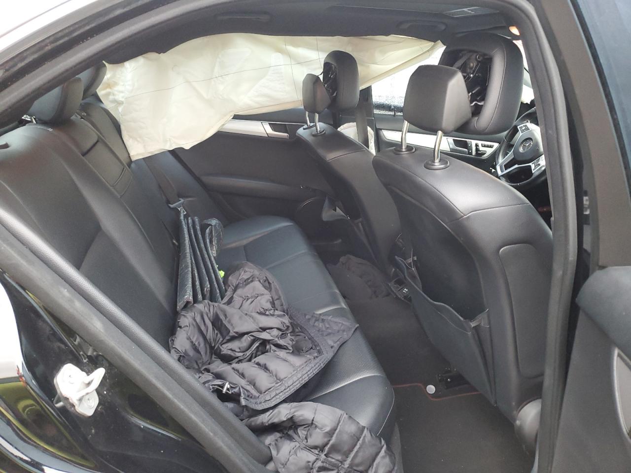 2013 Mercedes Benz C 250 VIN: 829885 Lot: 93331045