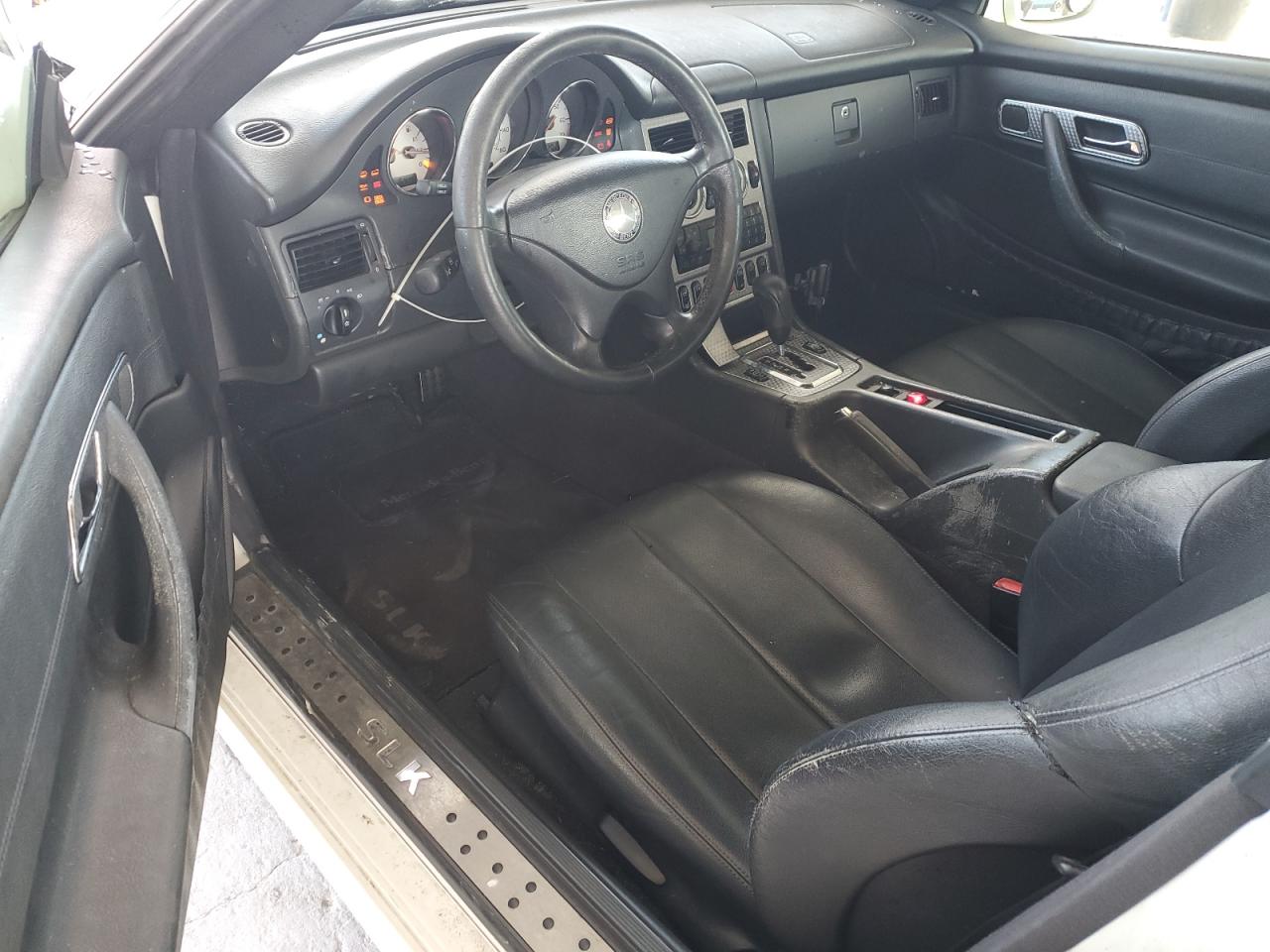 2002 Mercedes-Benz Slk 230 Kompressor VIN: WDBKK49F02F267591 Lot: 91803155