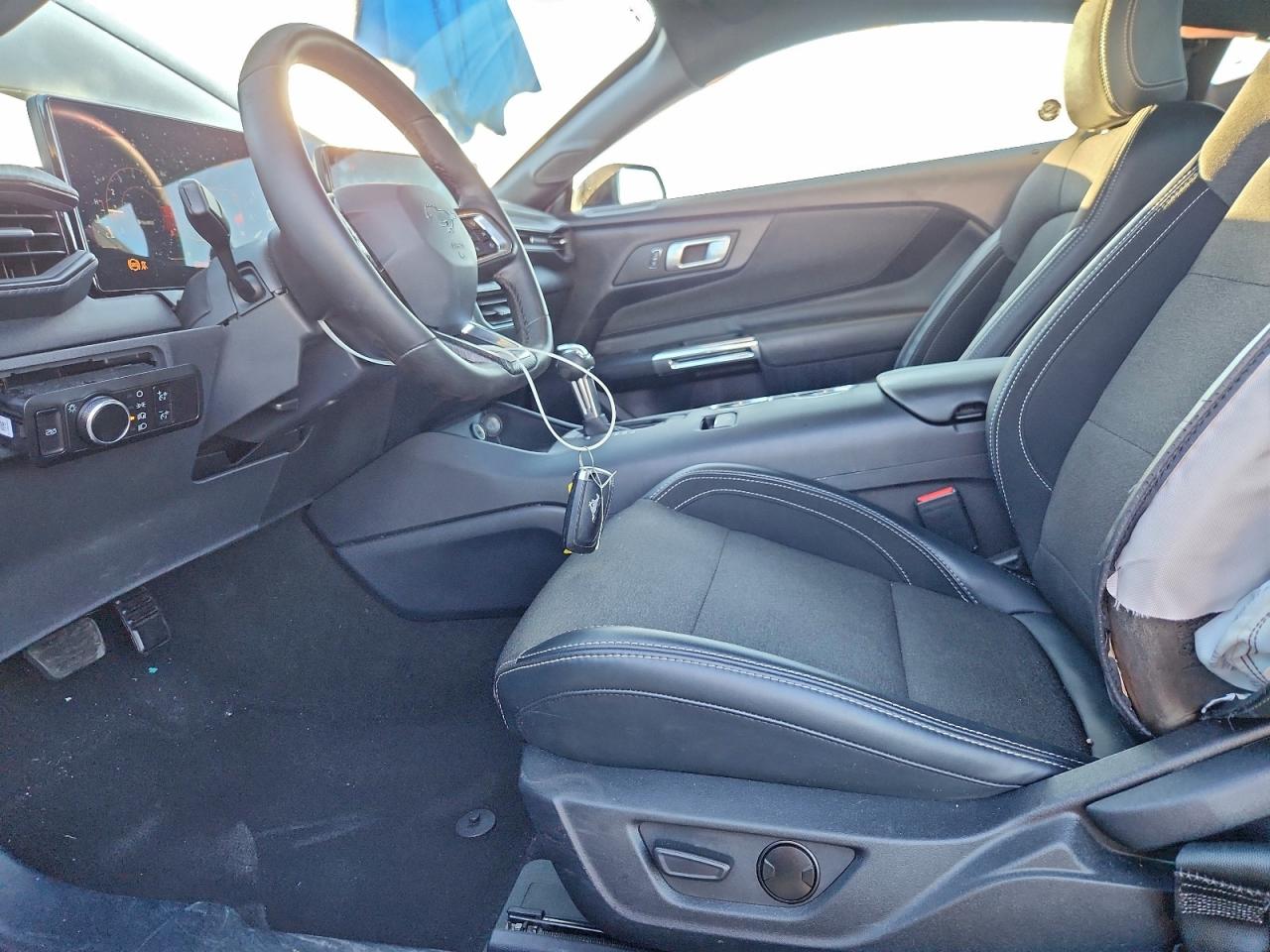 2024 Ford Mustang VIN: 1FA6P8TH2R5107983 Lot: 92888135