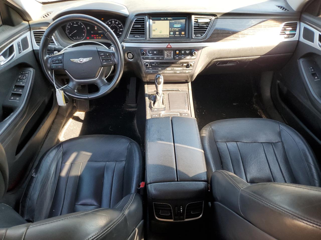 2015 Hyundai Genesis 3.8L VIN: KMHGN4JE1FU015461 Lot: 91620445