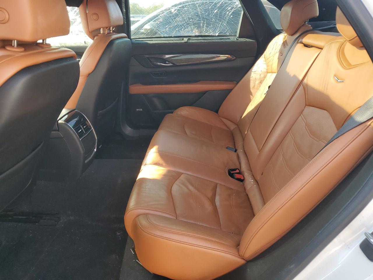 2017 Cadillac Ct6 Premium Luxury VIN: 1G6KH5R6XHU137251 Lot: 92100835