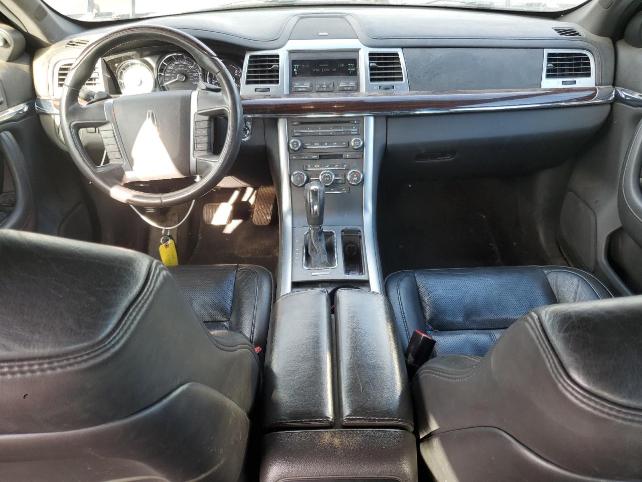 2011 Lincoln Mks VIN: 1LNHL9DR9BG607768 Lot: 92165705