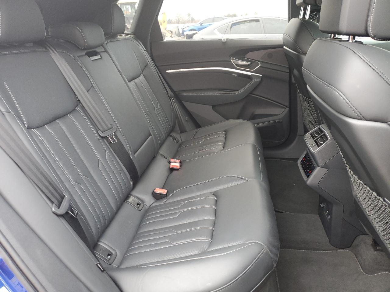 2024 Audi Sq8 E-Tron Prestige VIN: WA16CBGE0RB060922 Lot: 93498195