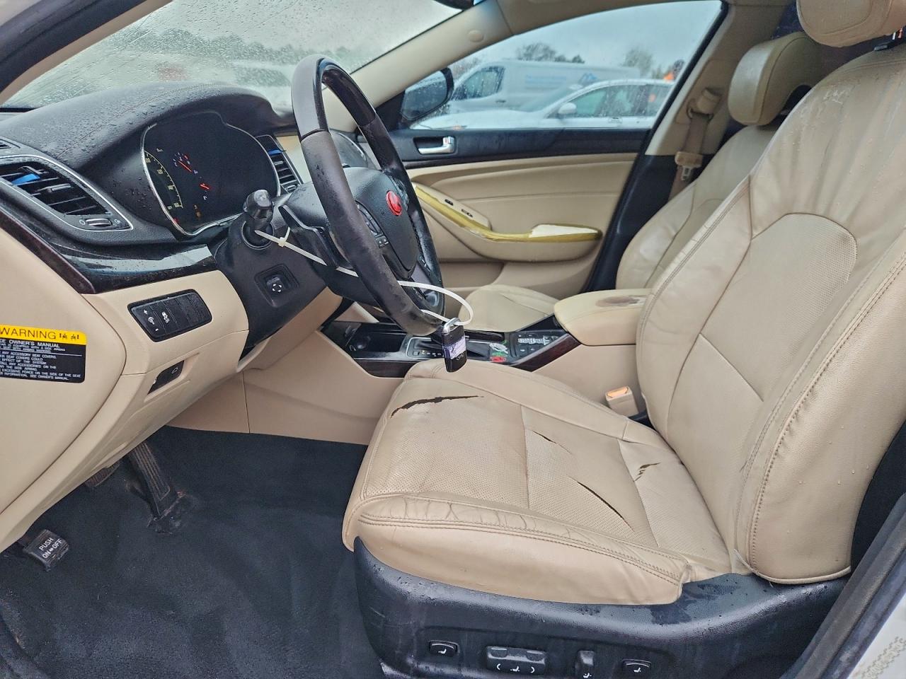 2015 Kia Cadenza Premium VIN: KNALN4D75F5191954 Lot: 93912355