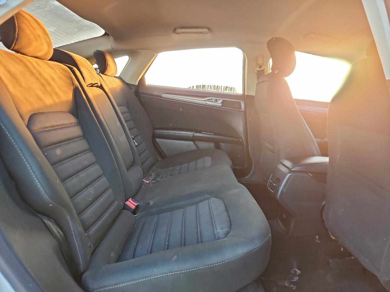 2017 Ford Fusion Se VIN: 3FA6P0H72HR164231 Lot: 94281115