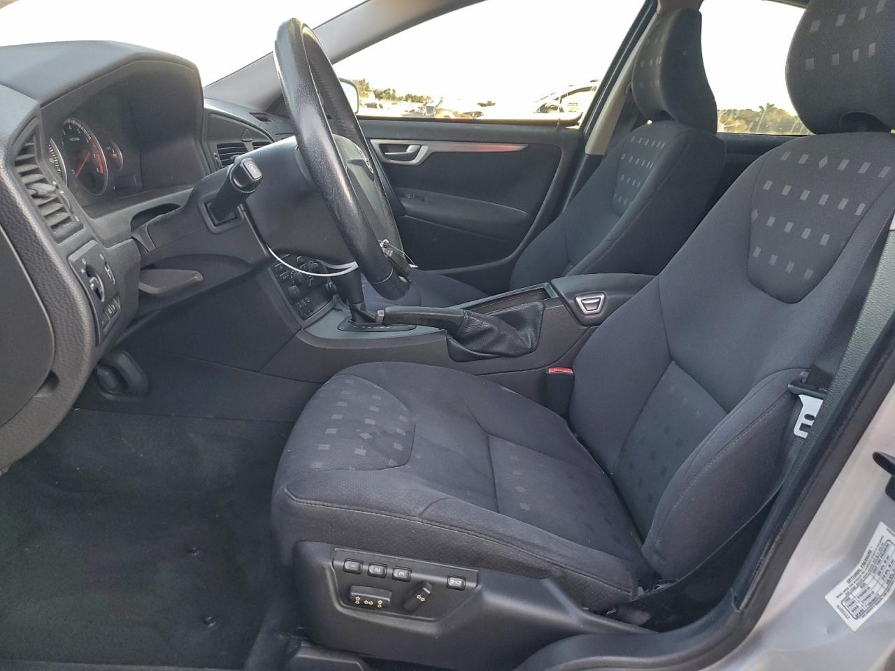 2006 Volvo S60 2.5T VIN: YV1RS592362555079 Lot: 93641685