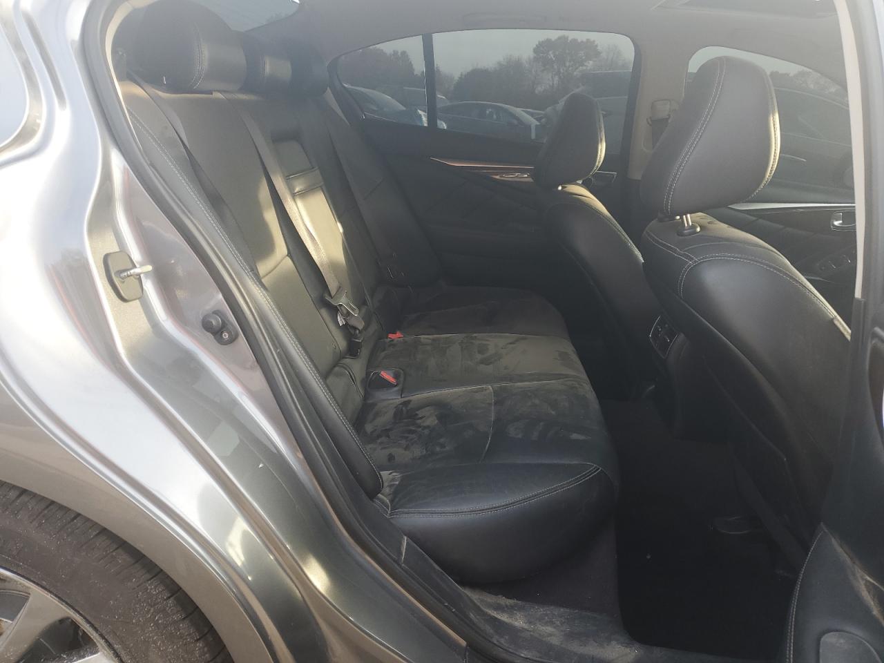 2015 Infiniti Q50 Base VIN: JN1BV7AR1FM421505 Lot: 91812405