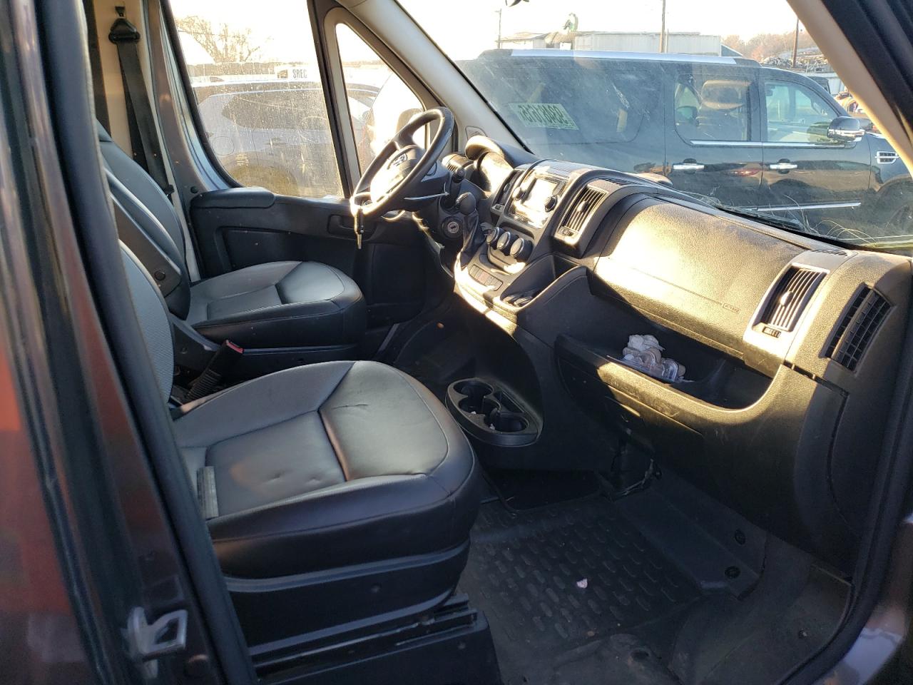 2017 Ram Promaster 2500 2500 High VIN: 3C6TRVDG5HE505131 Lot: 93481615