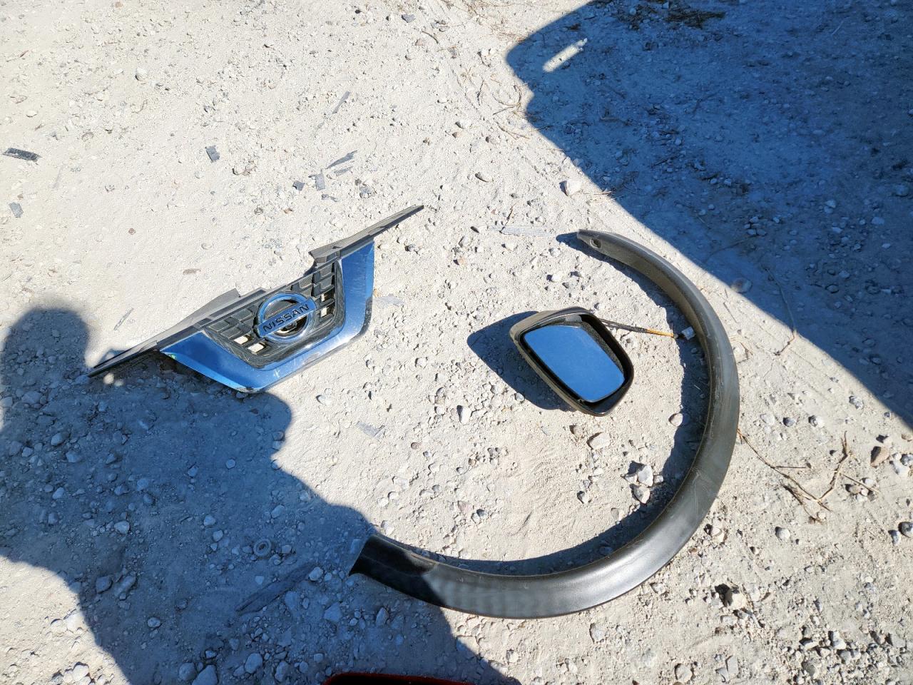 2015 Nissan Juke S VIN: JN8AF5MR7FT504002 Lot: 92434365