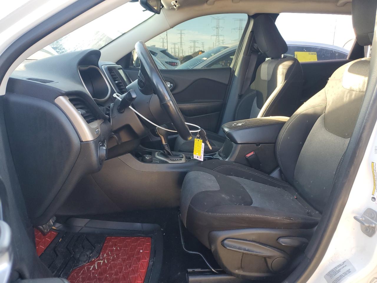 2015 Jeep Cherokee Sport VIN: 1C4PJMAB2FW716150 Lot: 90719445