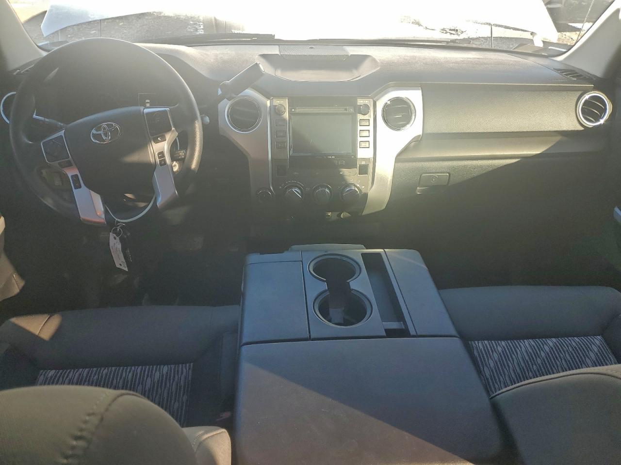 2018 Toyota Tundra Crewmax Sr5 VIN: 5TFDY5F12JX720609 Lot: 94480295