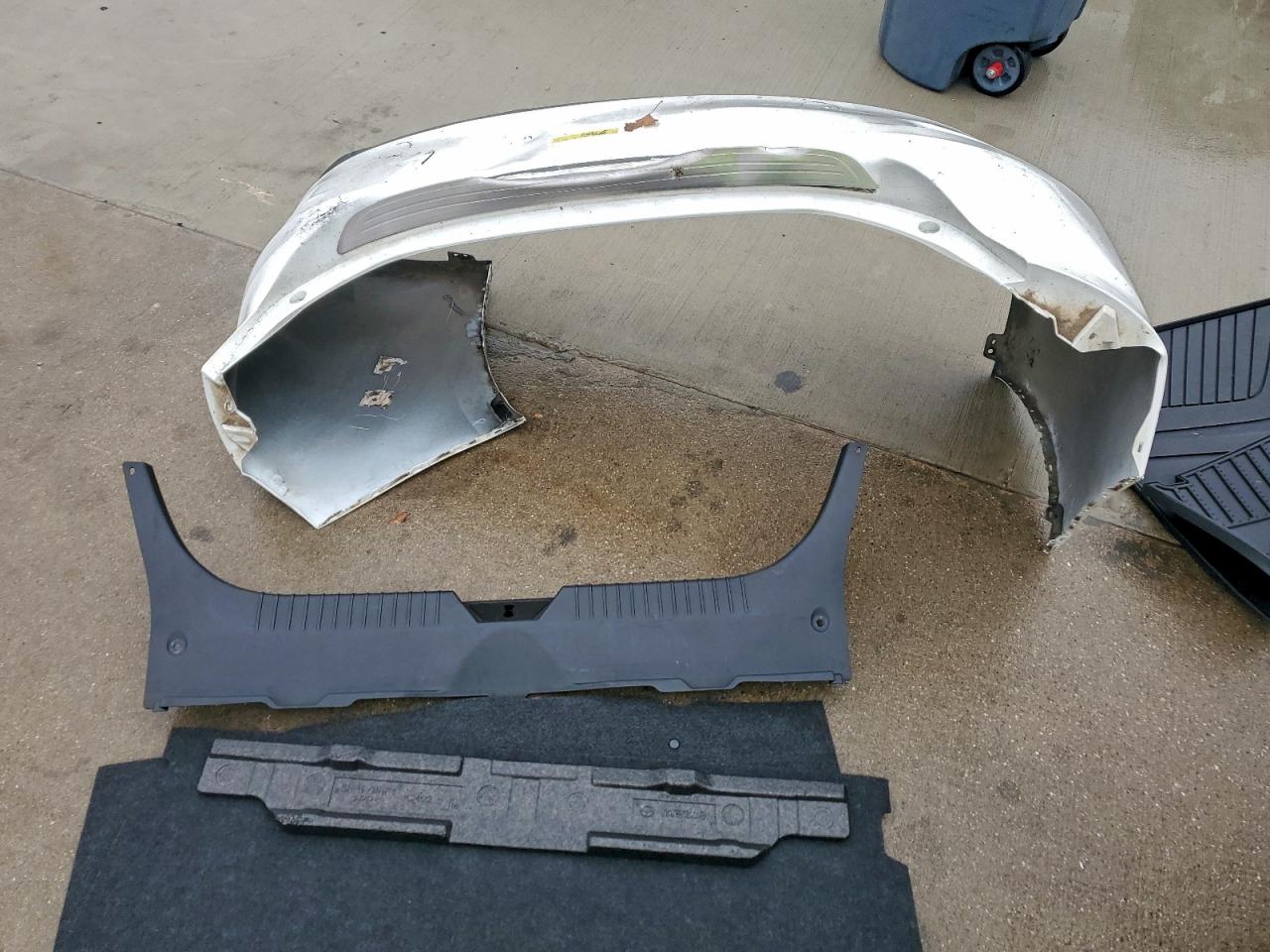 2014 Mazda 3 Grand Touring VIN: JM1BM1W31E1110819 Lot: 93739475