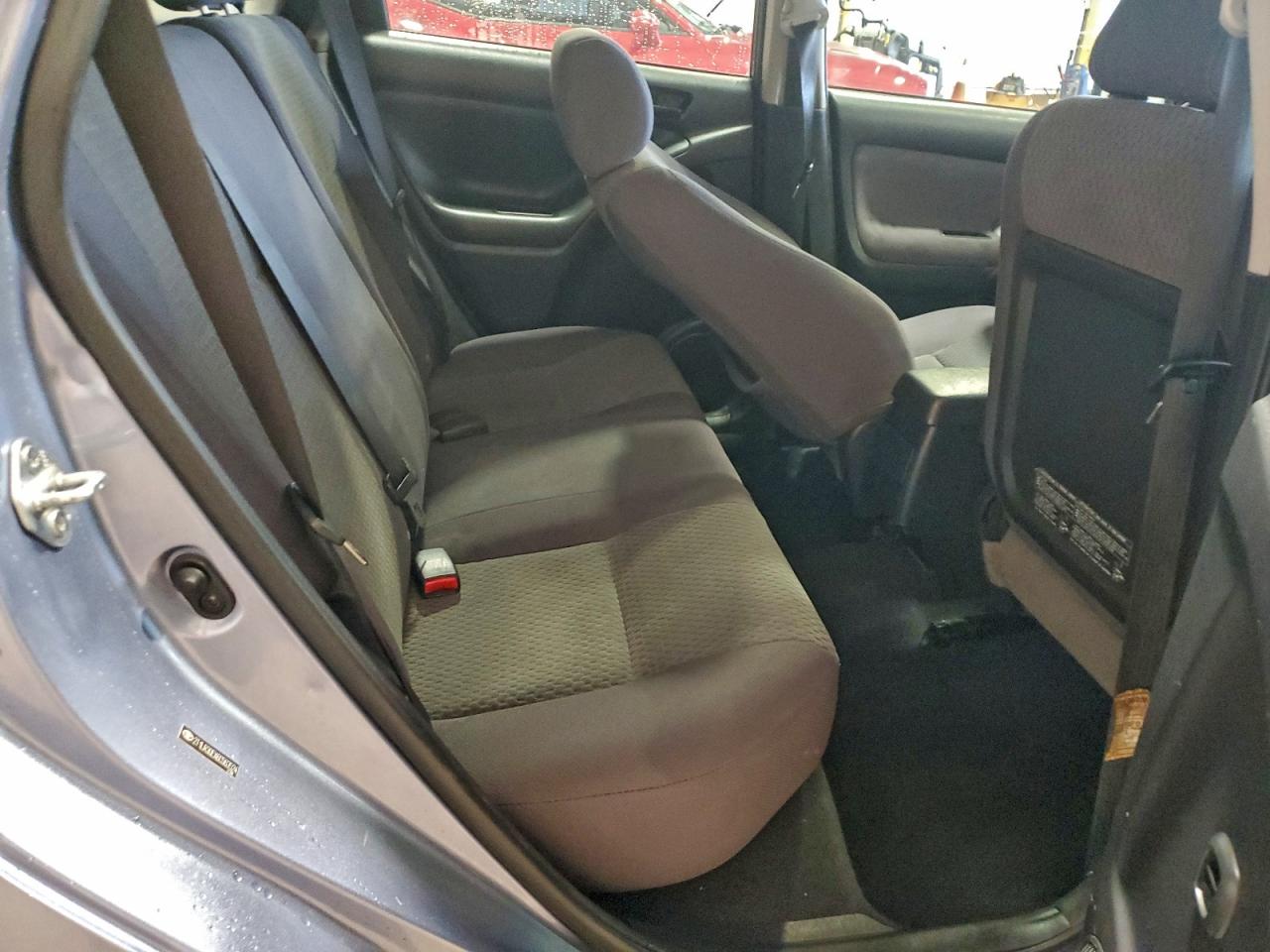 2006 Toyota Corolla Matrix Base VIN: 2T1LR30EX6C563524 Lot: 94430875