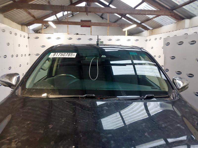 2021 TOYOTA HILUX INVINCIBLE D/CAB PICK UP 2.8 D-4D AUTO